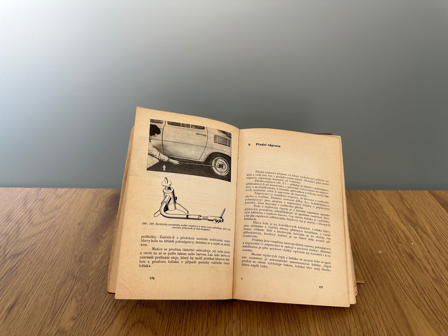 Škoda 100 / 110R 1972 manual&servis CZ